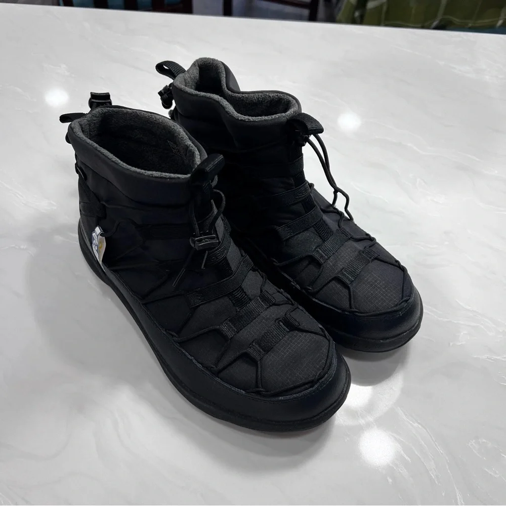 KEEN Men's Uneek SNK Waterproof Winter Chukka Boots SIZE 11 Comfort Lightweight